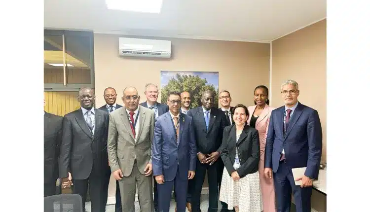 Photo de La délégation mauritanienne  s’entretient avec le Vice-président de la BM