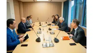 Photo de Le Président de la République s’entretient avec le chef de la politique étrangère de l’UE