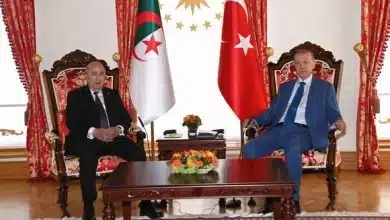 Photo de Le président algérien reçoit un appel téléphonique de son homologue turc