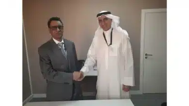 Photo de Le ministre de l’Économie s’entretient avec le directeur général du FADES