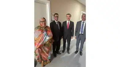 Photo de Le ministre de l’Économie s’entretient avec le secrétaire d’État adjoint américain aux Affaires économiques