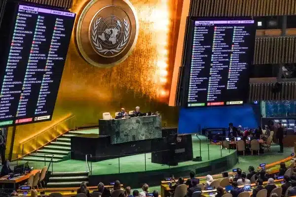 Photo de L’Assemblée générale des Nations Unies a voté massivement en faveur de l’aide humanitaire.