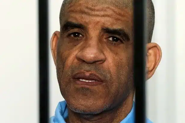 Photo de Le tribunal libyen reporte l’audience de détermination de la peine d’Al-Senoussi à novembre