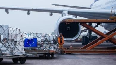 Photo de L&rsquo;UE ouvre un couloir aérien humanitaire via l&rsquo;Égypte pour acheminer les aides à Gaza