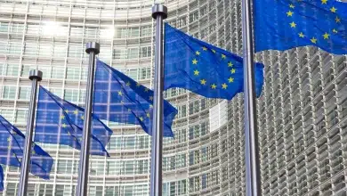 Photo de IA : Berlin, Paris et Rome trouvent un accord sur la future réglementation