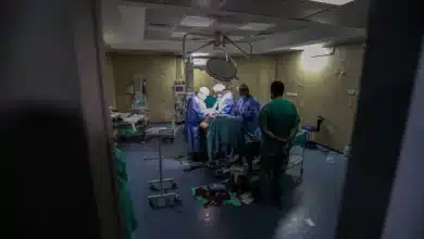 Photo de Par manque de carburant, l&rsquo;hôpital Al-Shifa transfère sa maternité à l&rsquo;hôpital privé al-Helou