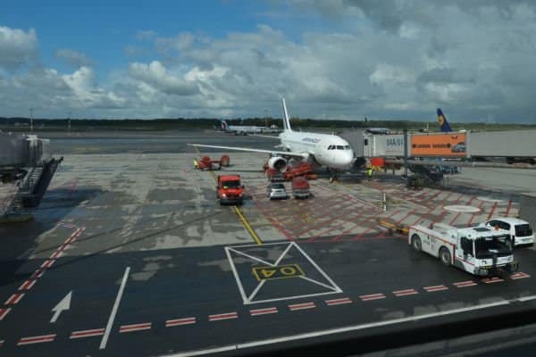 Photo de L’aéroport de Hambourg a été fermé après qu’un homme armé ait violé la sécurité