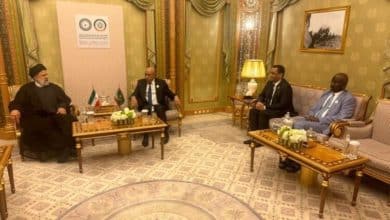 Photo de Le Président de la République s’entretient avec son homologue iranien