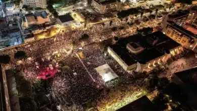 Photo de Des milliers de personnes se sont rassemblées à Tel-Aviv pour réclamer la libération des prisonniers