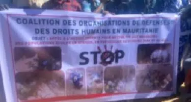 Photo de Droits Humains: Des manifestants appellent les Nations-Unies à mettre fin au massacre des Peuls en Afrique