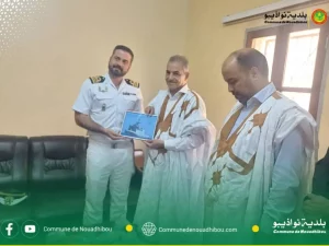 Nouadhibou : le député-maire reçoit le capitaine du navire espagnol TONADO P-44 (Photos)