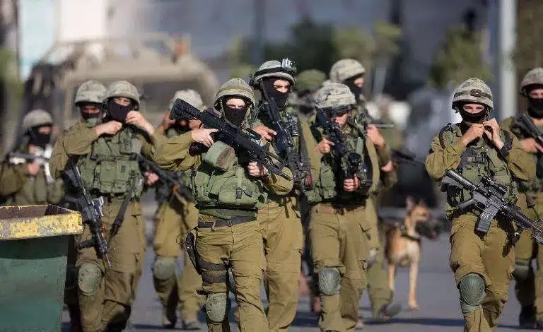 Photo de Les forces israéliennes avancent davantage dans Gaza
