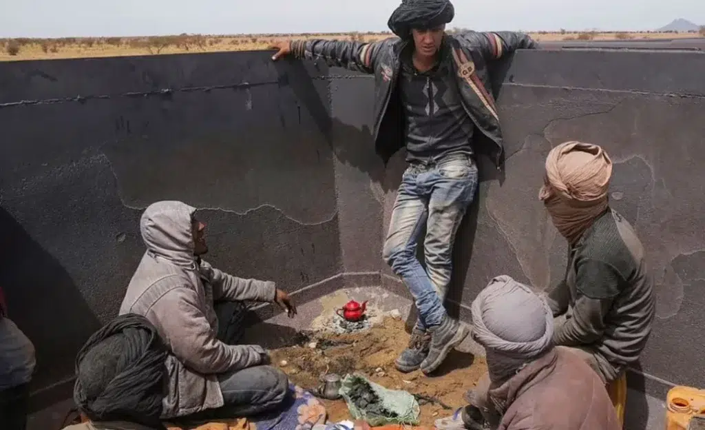 À travers le Sahara en train