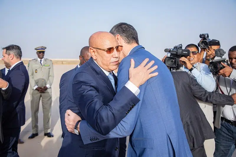 Le Président de la République salue à son départ la délégation européenne