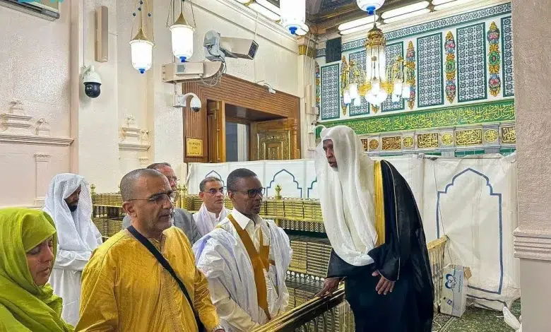 Le Premier ministre visite la mosquée du Prophète