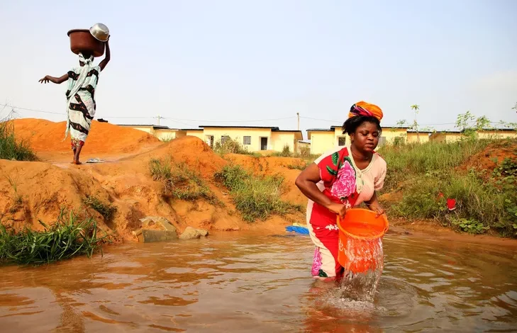 Inégalités | Sécheresse : les femmes et les petites filles sont les premières victimes du manque d’eau dans le monde