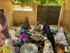 Kaédi : les Femmes leaders pour le développement/Mauritanie pour Tous(FLD/MT) distribuent des kits alimentaires pour la rupture du jeûne.