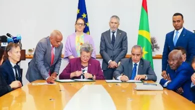 Signature d'une déclaration relative à la migration 8 Photo de Signature d’une déclaration relative à la migration