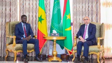 Photo de Le Président  s’entretient avec son homologue sénégalais