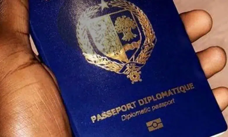 Sénégal : Suspend le passeport diplomatique des ministres sortants