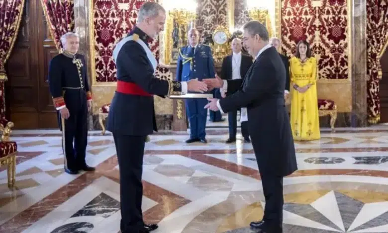 Photo de Il a présenté ses lettres de créances : L’Ambassadeur d’Algérie reçu par le Roi d’Espagne