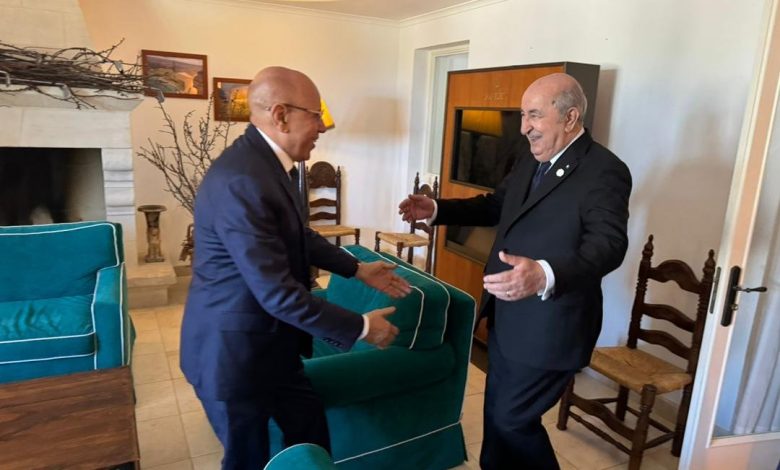 Photo de Bari:  Président Ghazouani s’entretient avec Tebboune