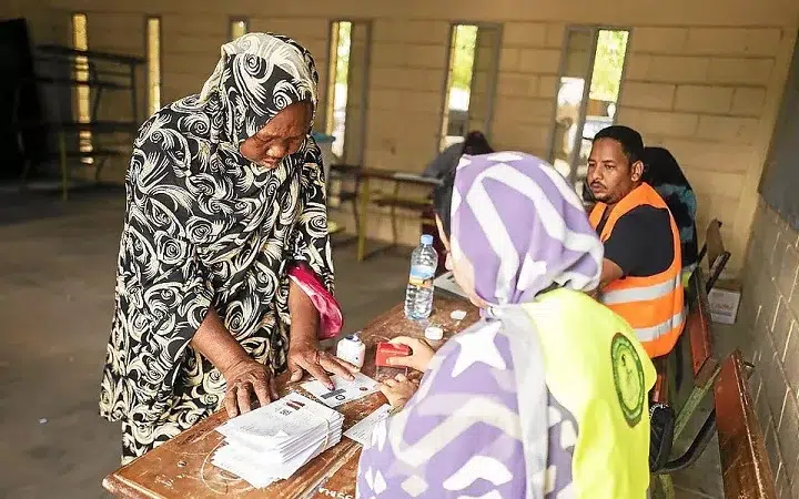 Les Mauritaniens votent pour le président
