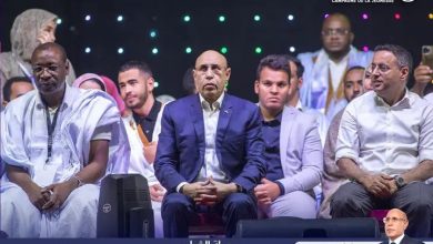 Photo de Le candidat El-Ghazwani préside une soirée électorale des jeunes