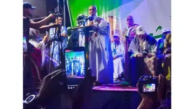 Photo de Présidentielle:  Hamadi met le regard en valeur sur les femmes