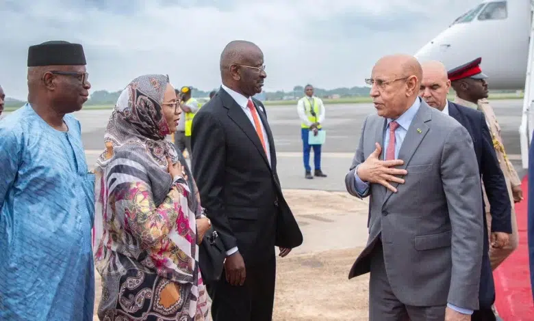 Photo de Le président de l’Union Africaine arrive à Accra