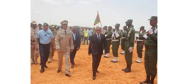 Photo de Rosso: le ministre de la défense nationale visite des infrastructures