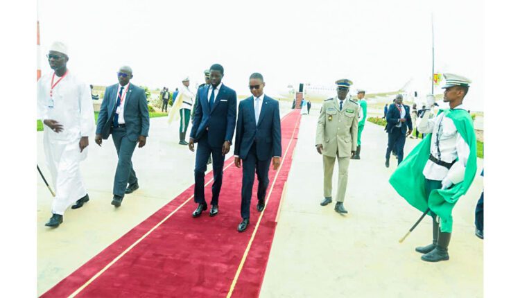 Bassirou Diomaye Faye en Mauritanie pour l’investiture du président Mohamed El Ghazouani