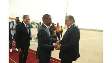 Photo de Akhannouch représente le Roi du Maroc à l’investiture de Ghazouani