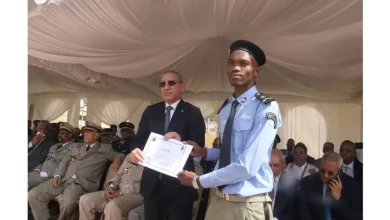 Photo de Le ministre supervise la sortie de la 45è promotion des agents de la Police