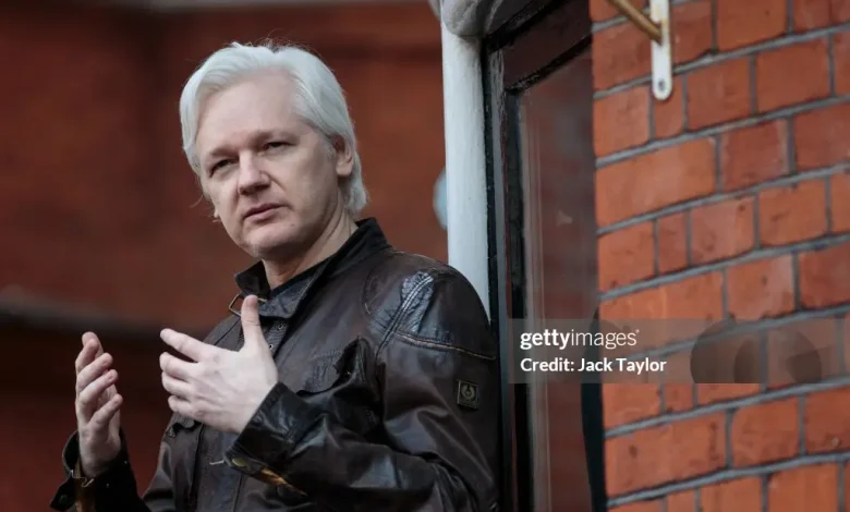 Photo de Assange attendu à Strasbourg pour son premier discours public depuis sa sortie de prison