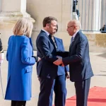 Macron avec Ghazouani lors du Sommet de la Francophonie en direct à Villers-Cotterêts