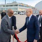 Arrêt sur images : le Président Ghazouani à son arrivée à Paris 