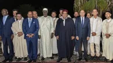 Photo de Le Président de la République assiste à un dîner de travail à Tripoli