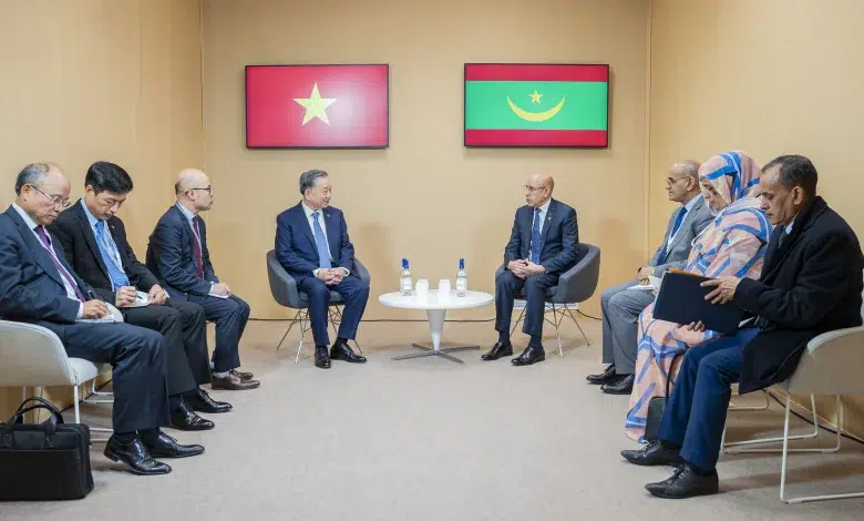 Photo de Le Président El Ghazouani rencontre son homologue du Vietnam