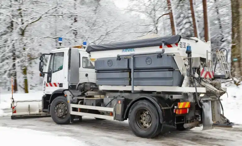 Neige et verglas : les équipes des routes du Conseil départemental sont en alerte