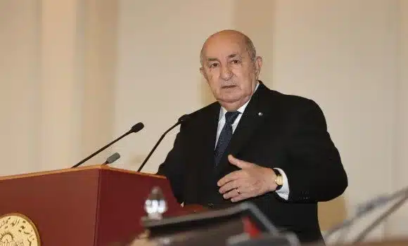 ALGER-Le président de la République, M. Abdelmadjid Tebboune, a réaffirmé, dimanche à Alger, sa détermination à poursuivre la consolidation des acquis réalisés pour préserver la dignité des citoyens et améliorer leur cadre de vie. @APS