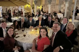 PHOTO TIRÉE DE X Le premier ministre Justin Trudeau a rencontré Donald Trump le 29 novembre dernier, à Mar-a-Lago. 