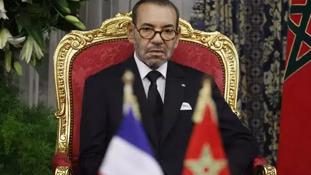 Photo de Le roi du Maroc, Mohammed VI, opéré «avec succès» après «une fracture de l’humérus»