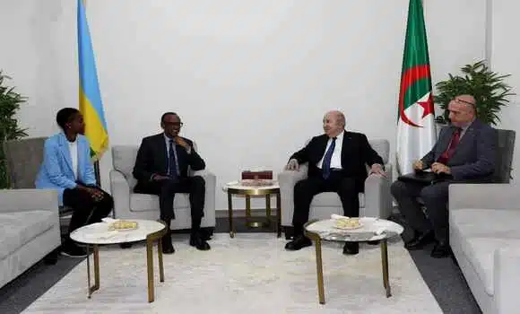 Photo de Le président de la République reçoit à Nouakchott son homologue rwandais