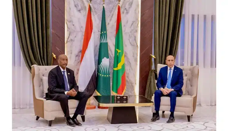 S.E. le président de la République et président de l’Union africaine (UA), M. Mohamed Ould Cheikh El Ghazouani, s’est entretenu, lundi soir, au palais présidentiel, à Nouakchott, avec le général Abdel Fattah Al-Burhan, Président du Conseil de souveraineté de transition de la république du Soudan