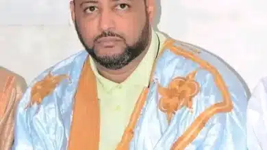 Photo de La famille de Cheikh Ayah retire sa plainte contre le blogueur Abderrahmane Ould Wedadi et prône la réconciliation