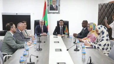 Photo de Le Ministre de l’Autonomisation des Jeunes, de l’Emploi, des Sports et du Service civique, M. Mohamed Abdellahi Louly, reçoit le Président du Gouvernement des Canaries