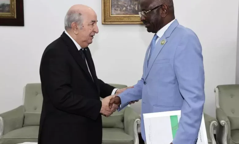 Rencontre au sommet entre Abdelmadjid Tebboune et Mohamed Salem Ould Merzoug : un message fort de la Mauritanie et un soutien renouvelé à la Palestine.