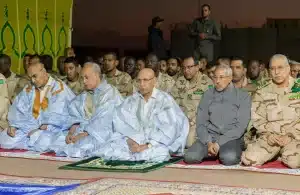 M. Mohamed Ould Cheikh El Ghazouani, a effectué, vendredi 14 mars 2025, une visite d'inspection à la base militaire d'Al-Mariya, située dans l'État d'Adrar. Ce déplacement a été marqué par un moment fort : le chef de l'État a partagé le petit-déjeuner avec les officiers, sous-officiers et soldats en poste.