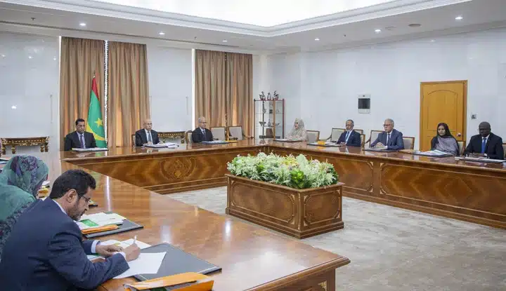 Le Président Mohamed Ould Cheikh El Ghazouani préside la deuxième session du Conseil Supérieur d'Orientation Stratégique de 'Taazour' : Adoption d'un plan pluriannuel pour la solidarité nationale et la lutte contre l'exclusion